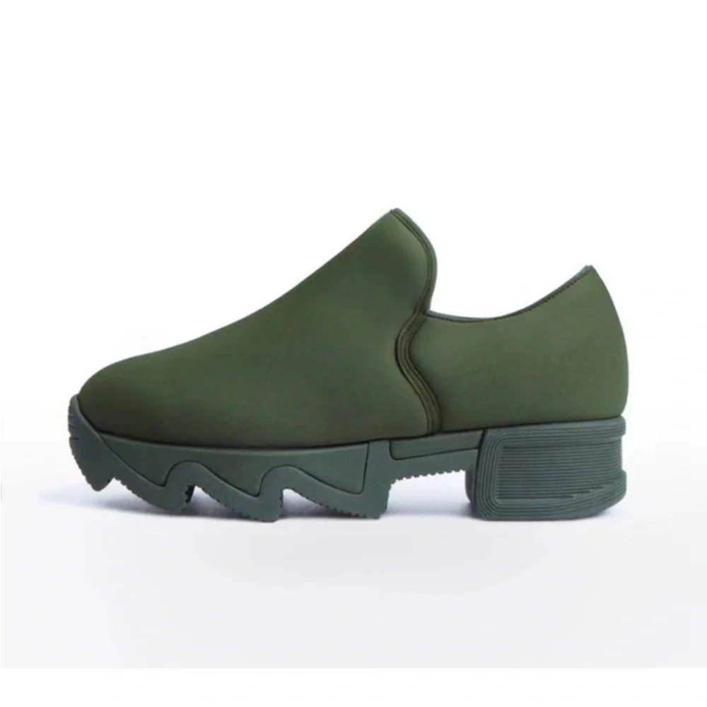 iRi NYC Wes Low Top Women's Platform Slip On Sneakers Sz 6 Green